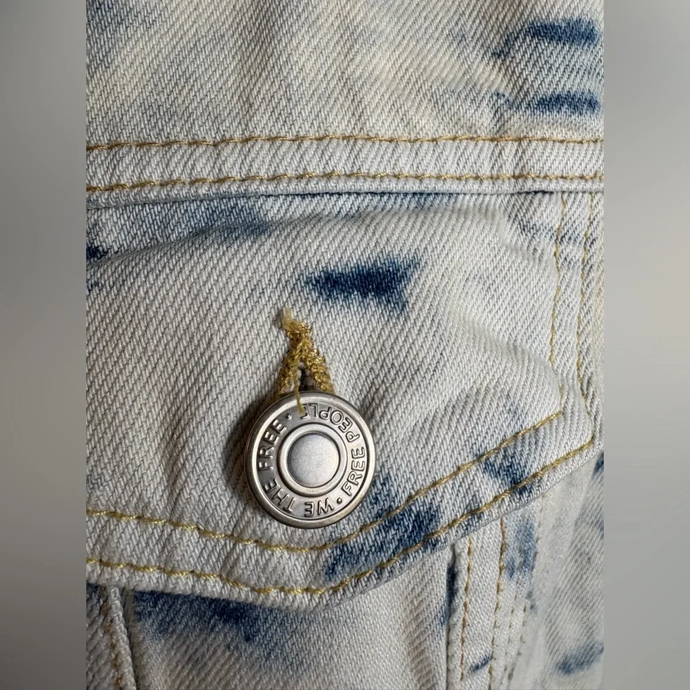 FREE People Rumors Denim Jacket in Jones Tie Dye Blue Size Small EEUC 0436 - Picture 9 of 15